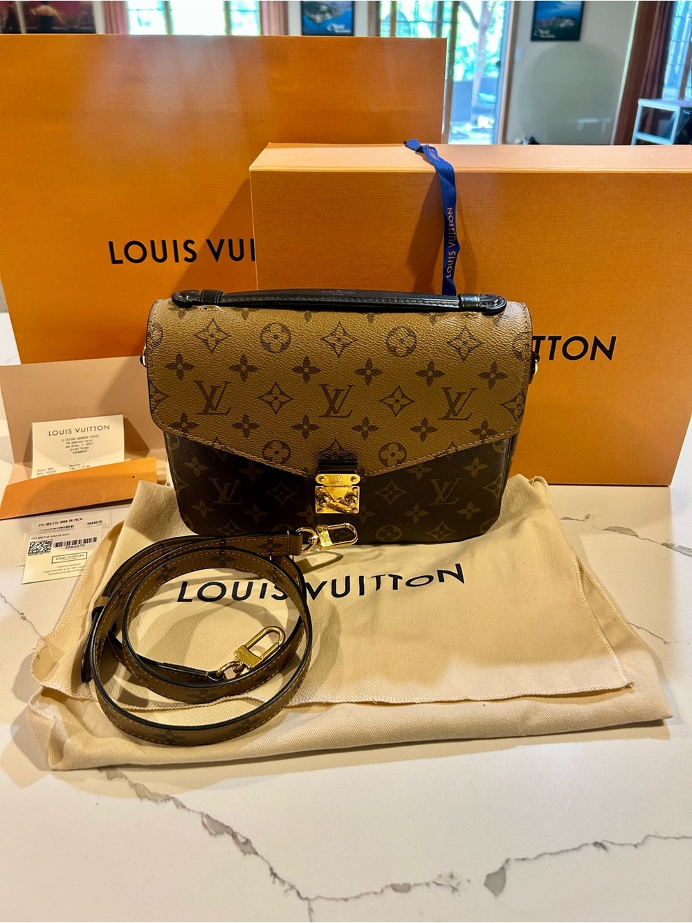 Louis Vuitton reverse Monogram pochette metis 100% authentic